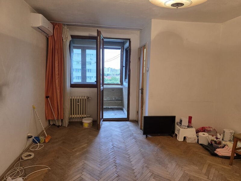 Titan, 10 minute metrou, chiar la parcul Titanii, pe Prisaca Dornei