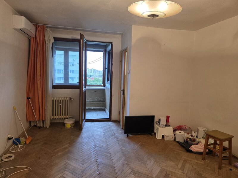 Titan, 10 minute metrou, chiar la parcul Titanii, pe Prisaca Dornei